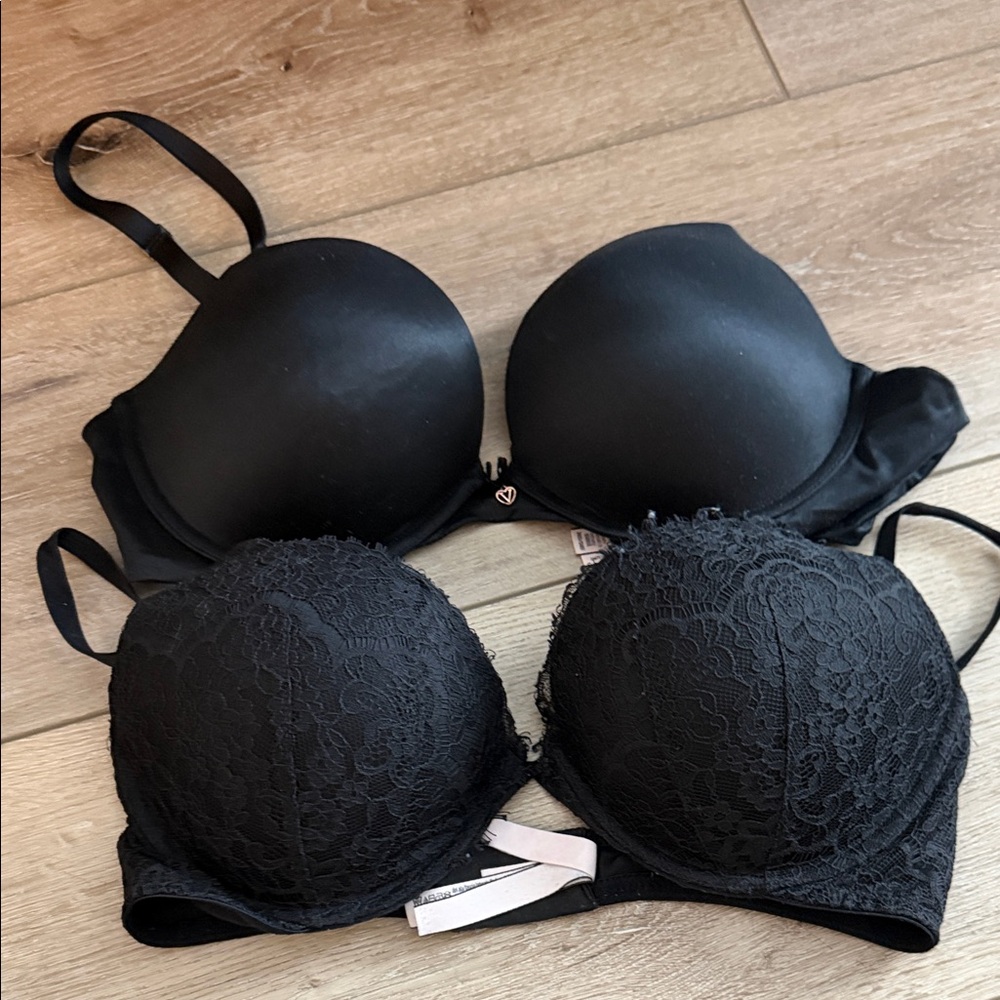 Victoria's Secret Black Lace and Smooth Bras Set